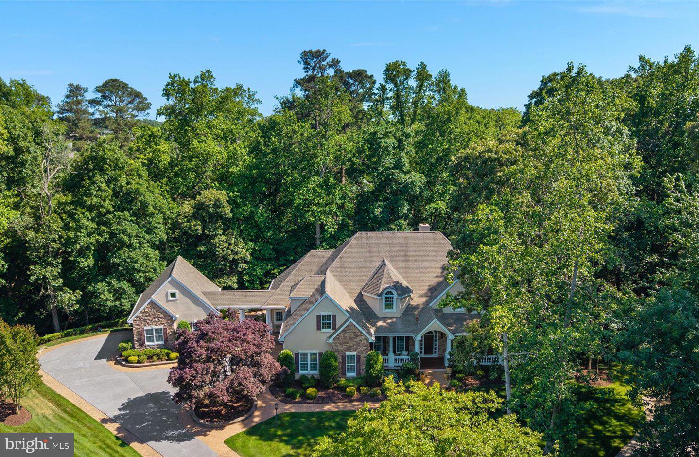 7 JOHNSON BRANCH COURT