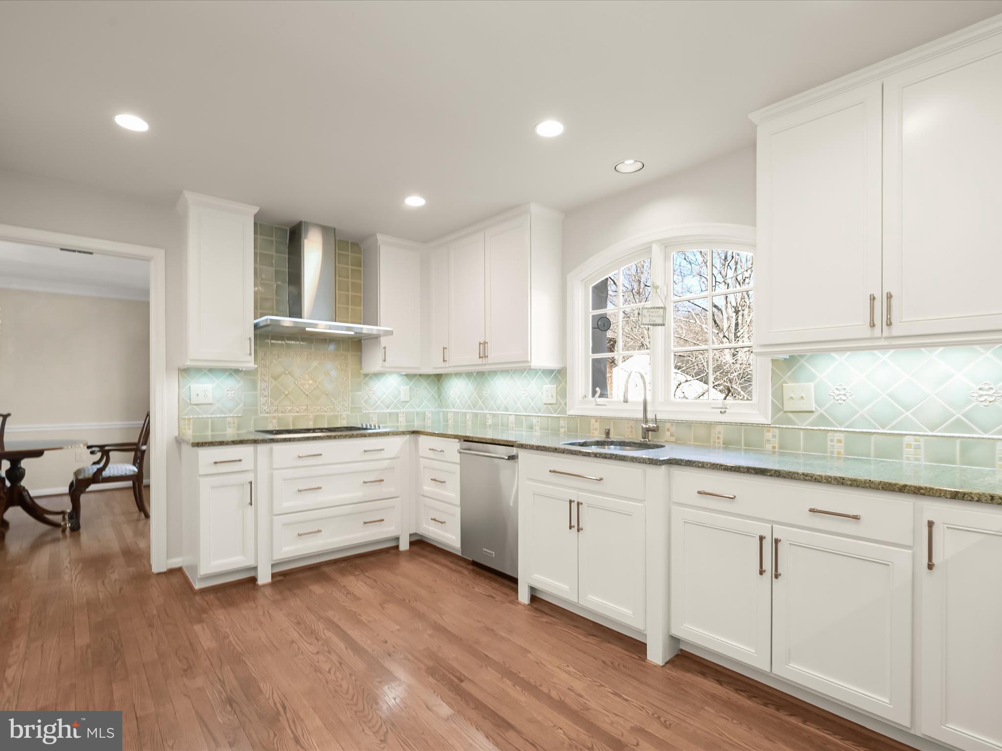 WOODACRES - Residential