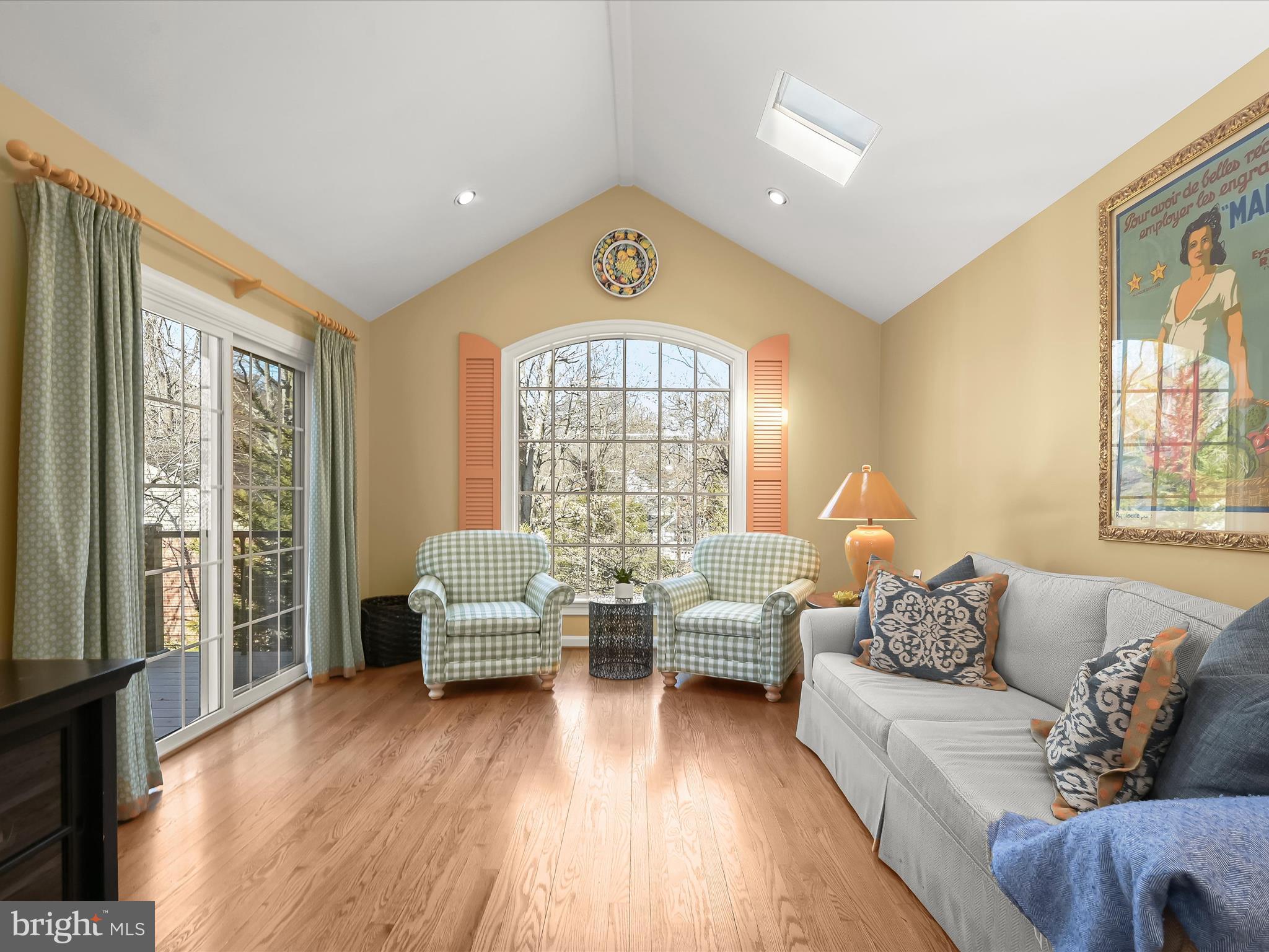 WOODACRES - Residential