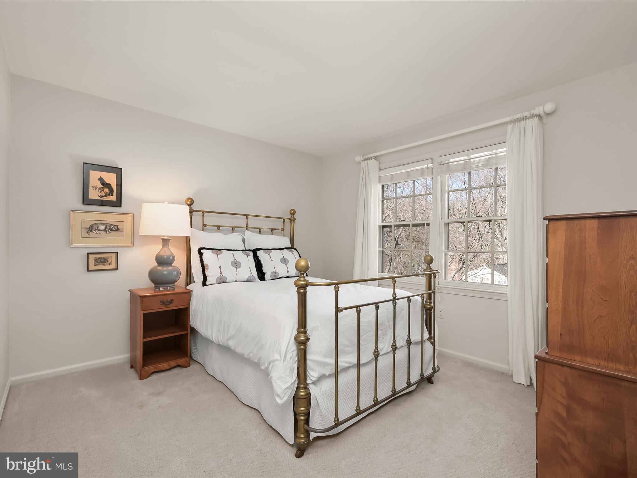 WOODACRES - Residential