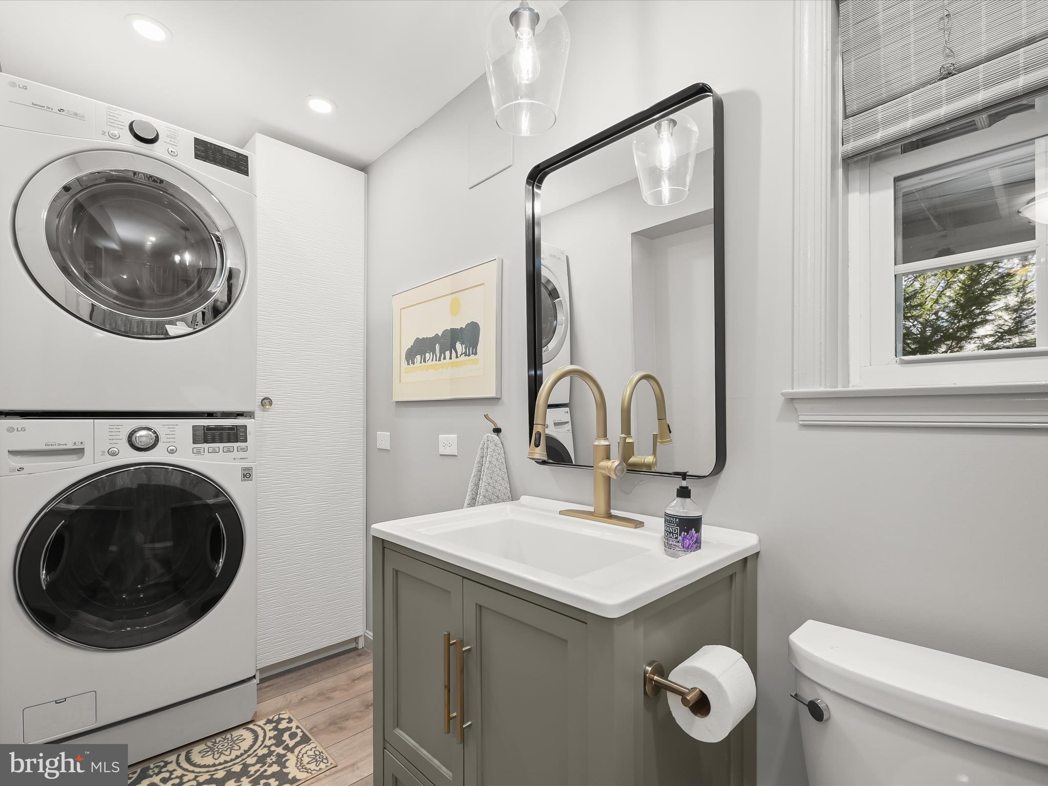 WOODACRES - Residential