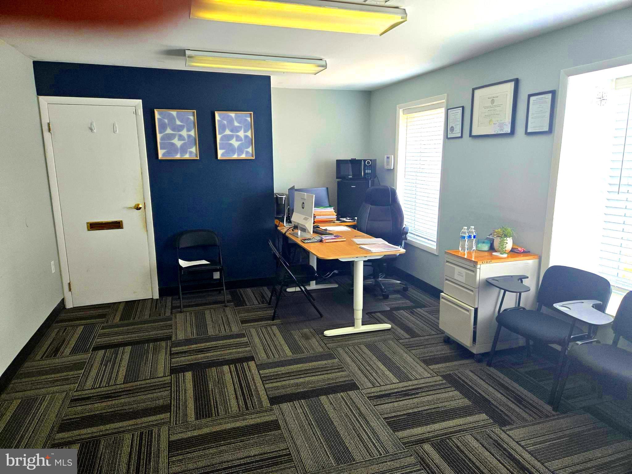 WASHINGTON PARK INDUSTRI - Commercial Lease