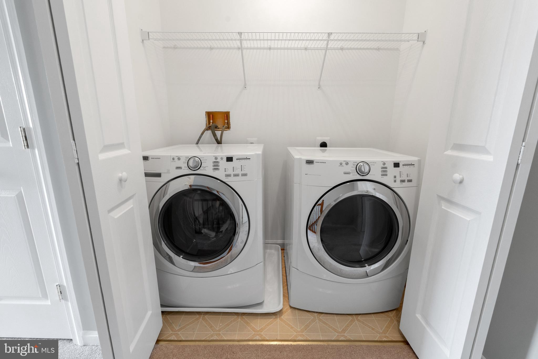 POTOMAC CROSSING - Residential