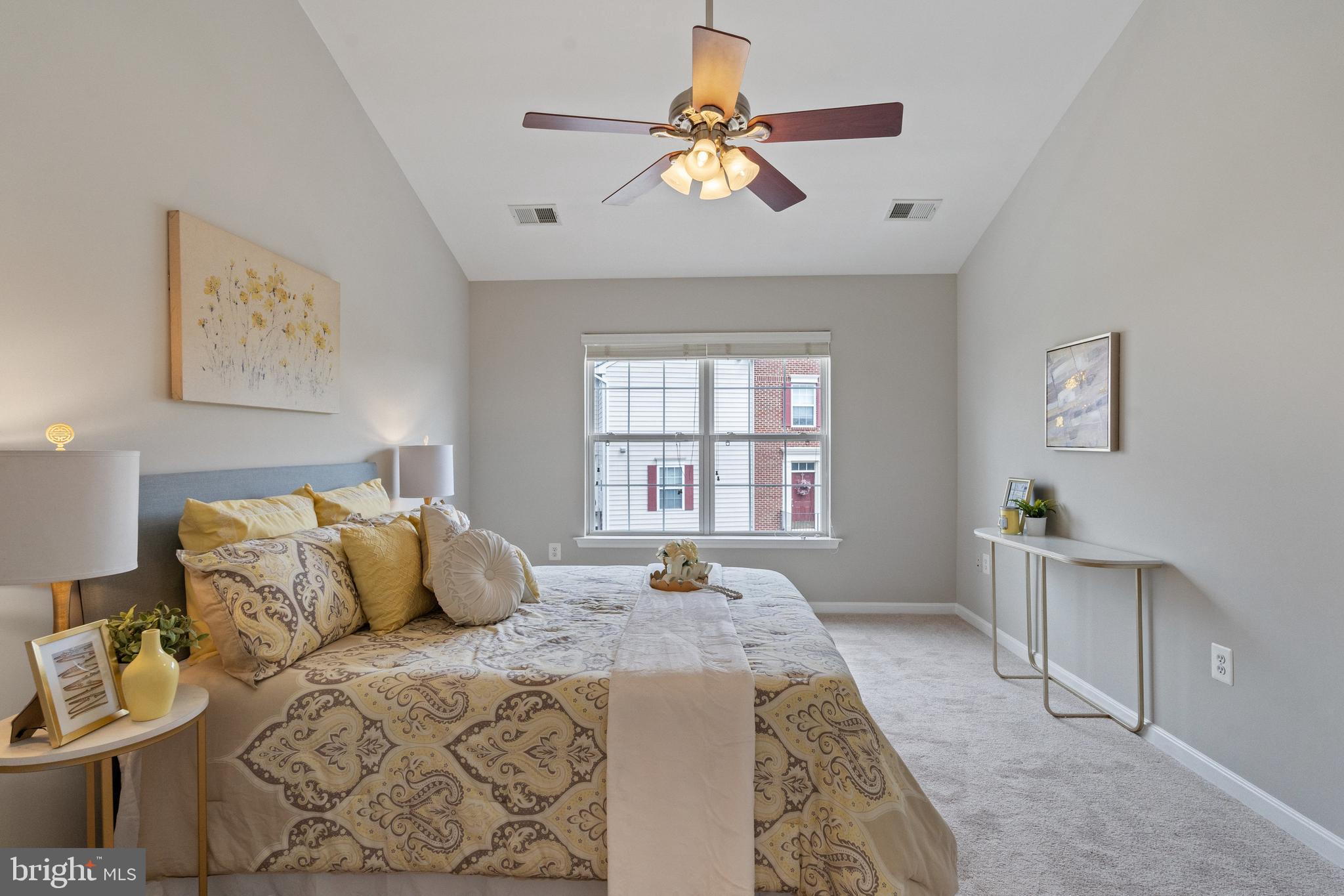 POTOMAC CROSSING - Residential