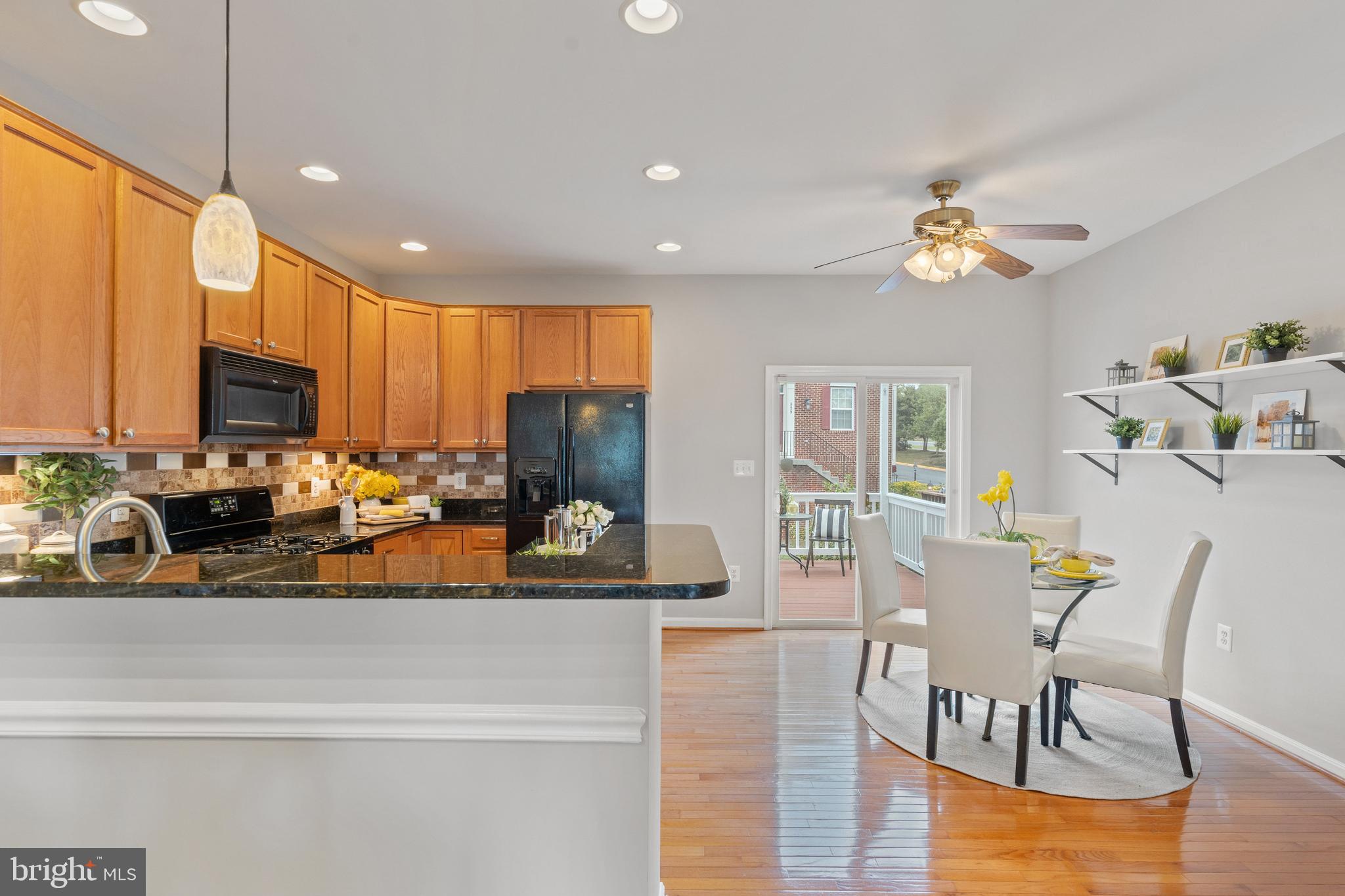 POTOMAC CROSSING - Residential