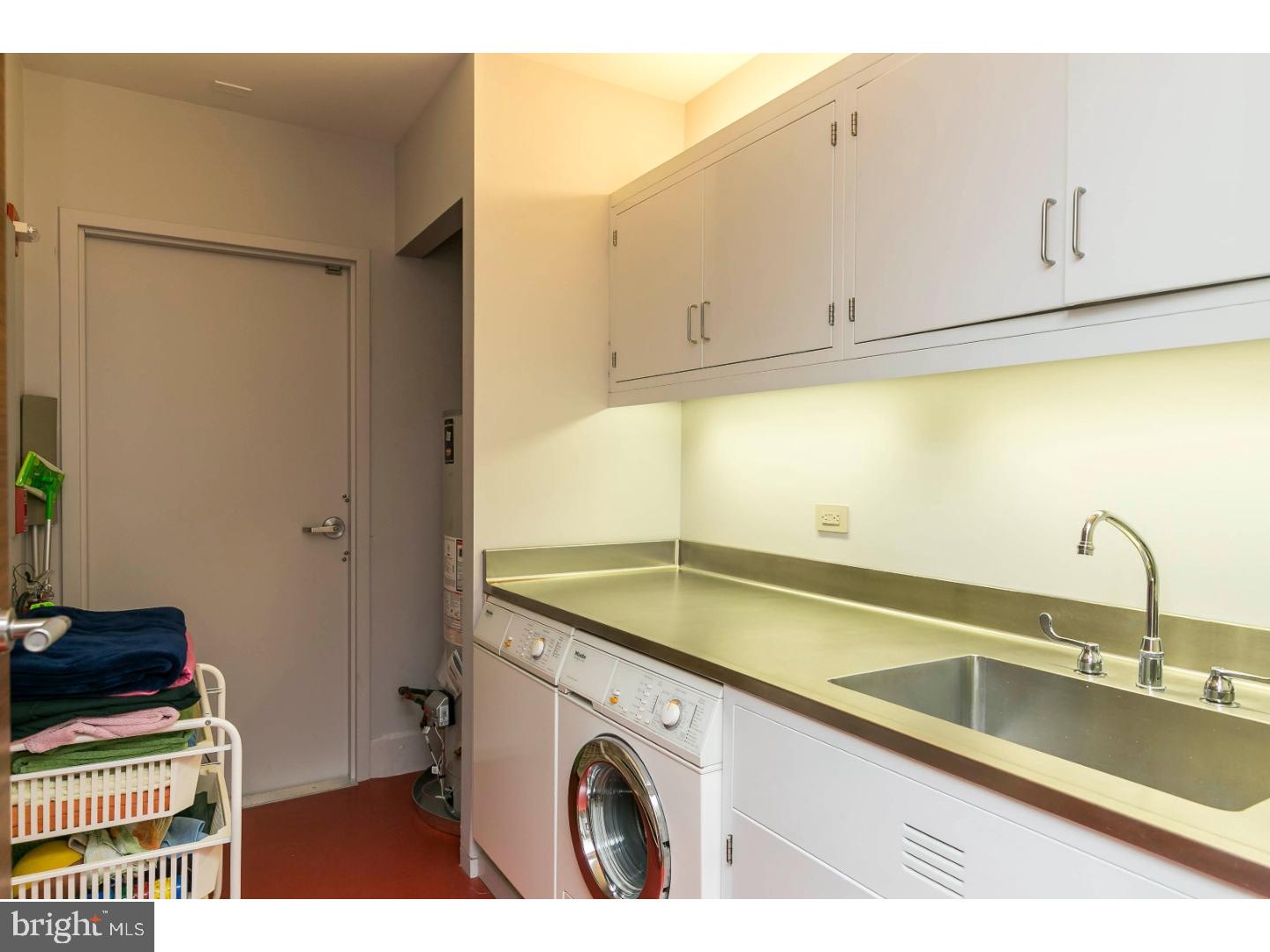 WASHINGTON SQ - Residential