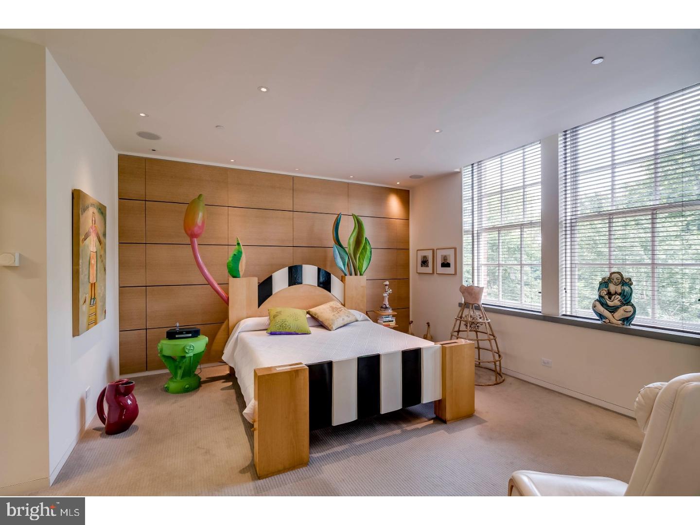 WASHINGTON SQ - Residential