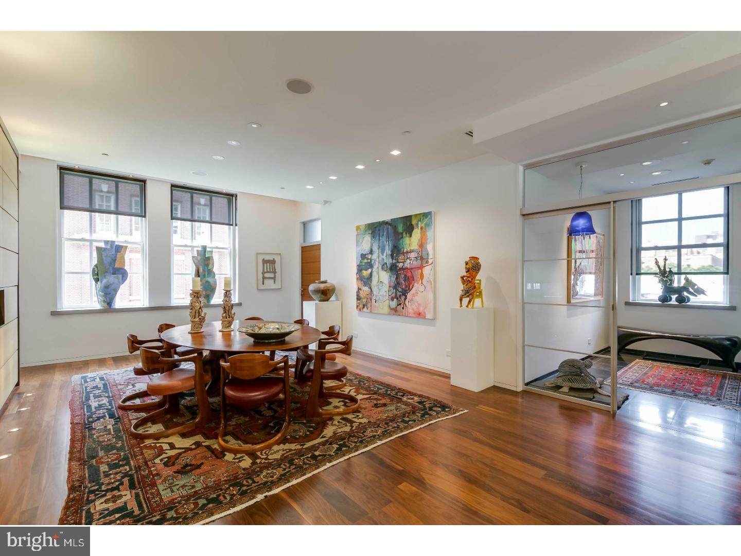 WASHINGTON SQ - Residential