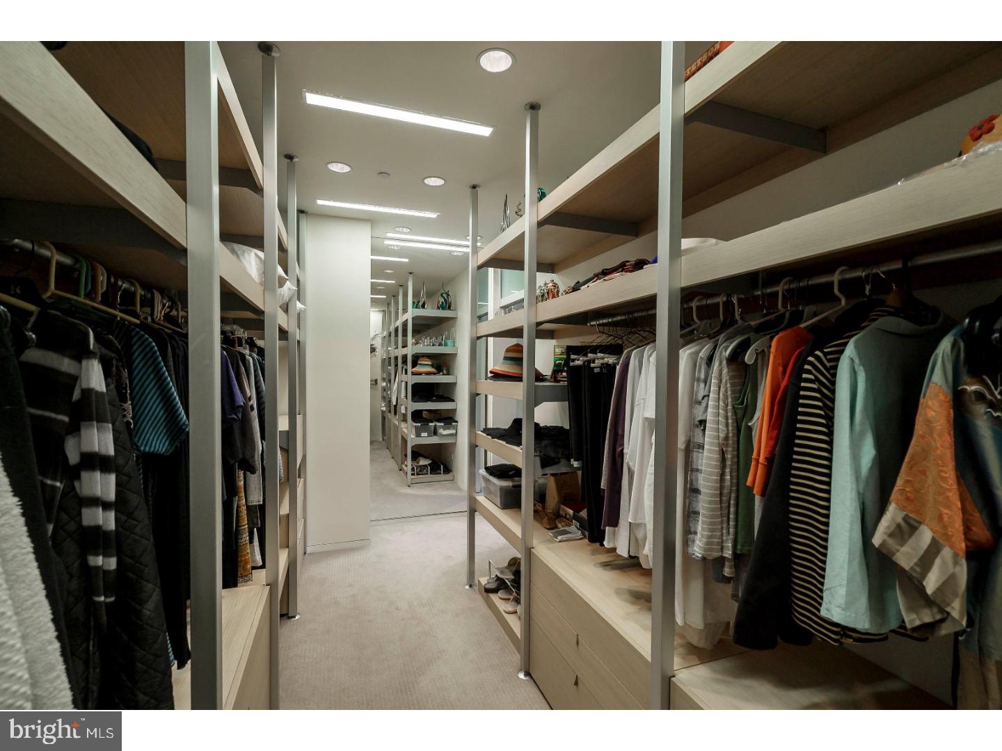 WASHINGTON SQ - Residential