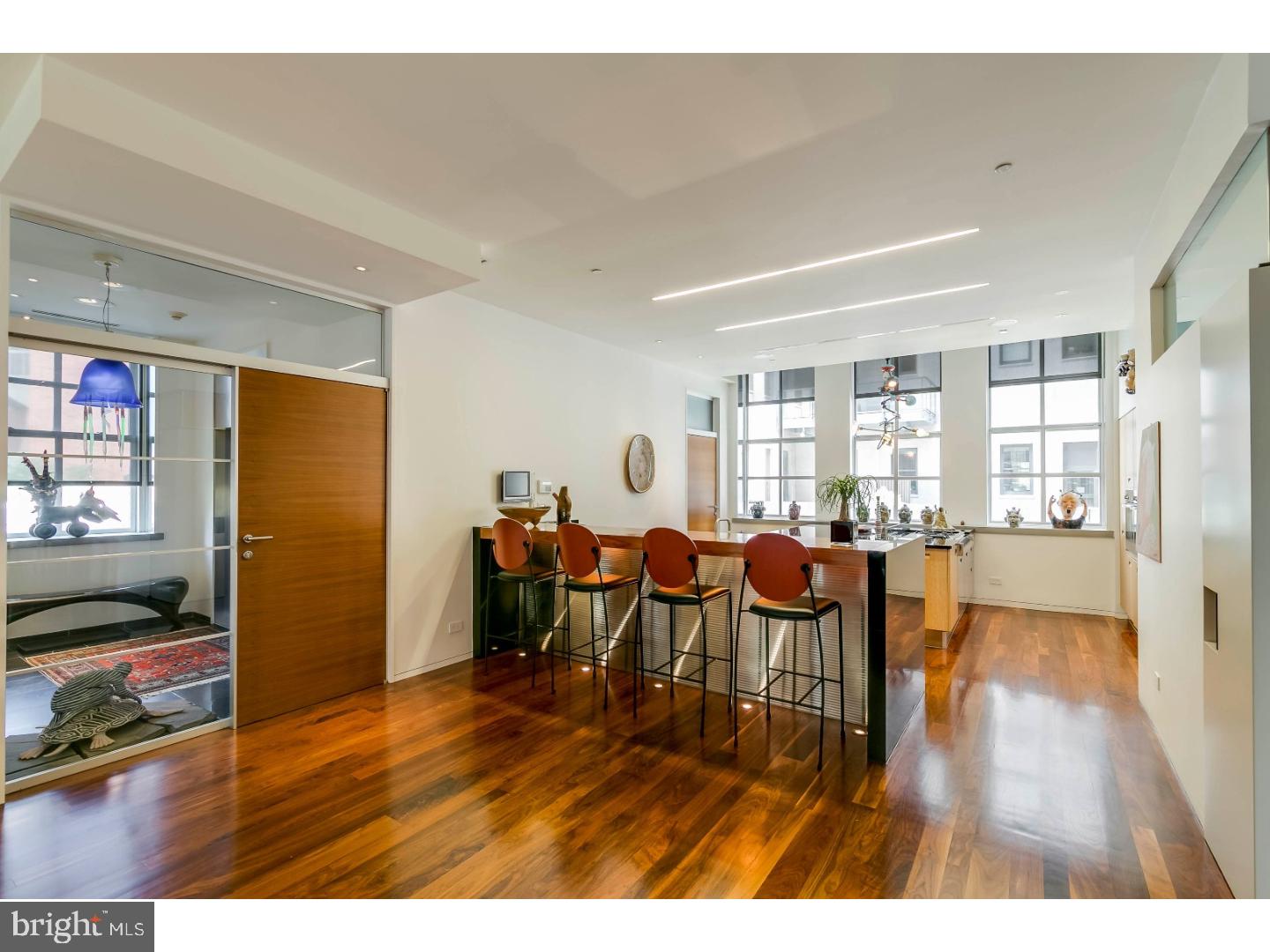 WASHINGTON SQ - Residential