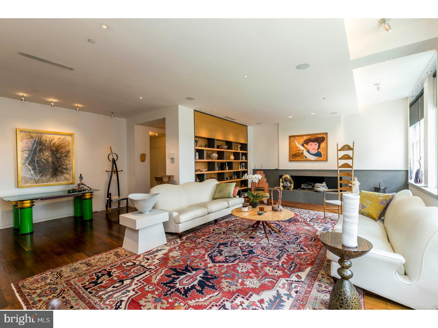 WASHINGTON SQ - Residential