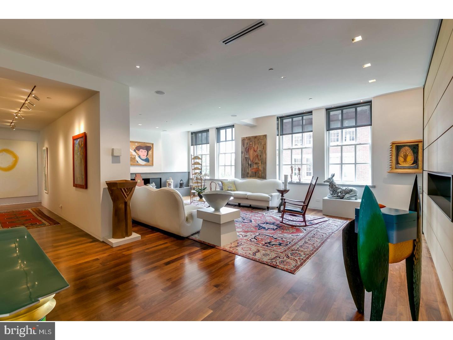 WASHINGTON SQ - Residential