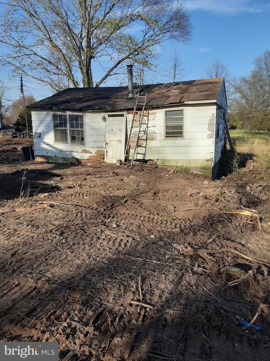 6583 WEAVER LANE