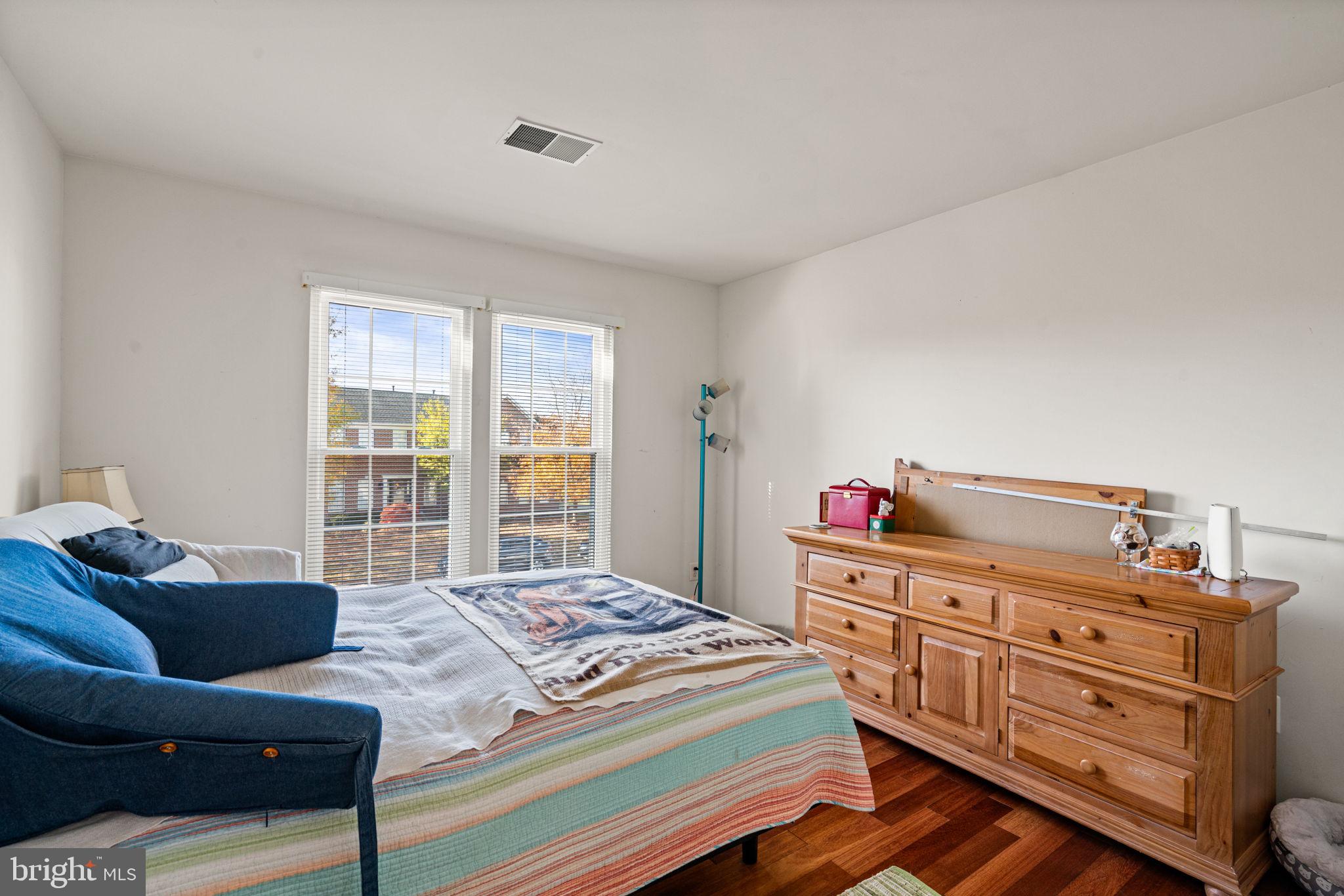 POTOMAC STATION - Residential