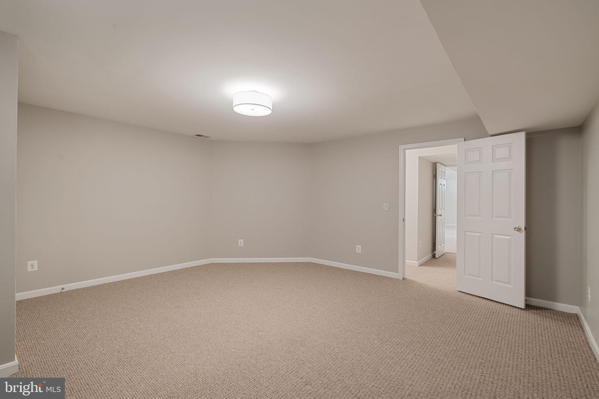 POTOMAC STATION - Residential