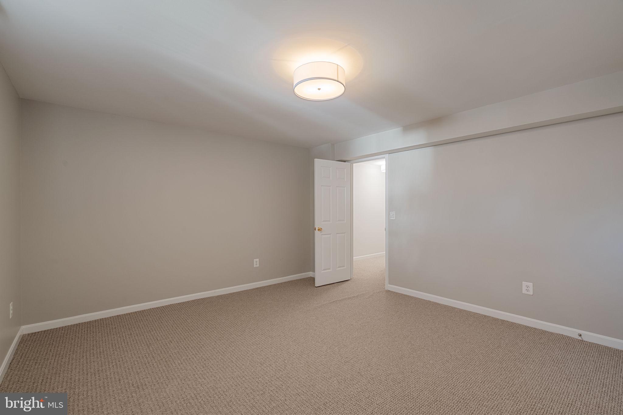 POTOMAC STATION - Residential