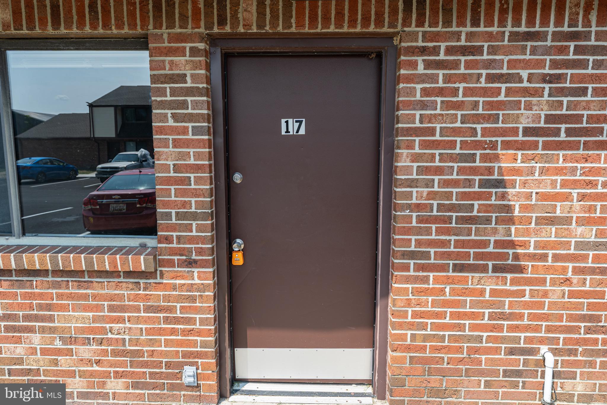 510 S MAIN STREET 17