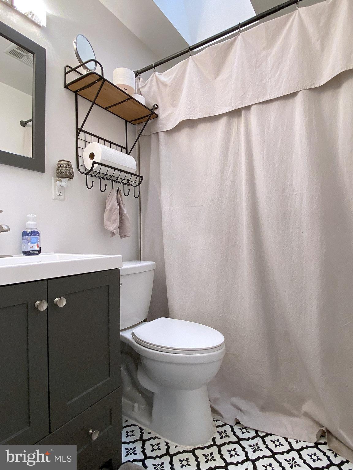 LODGE FOREST MANOR - Residential