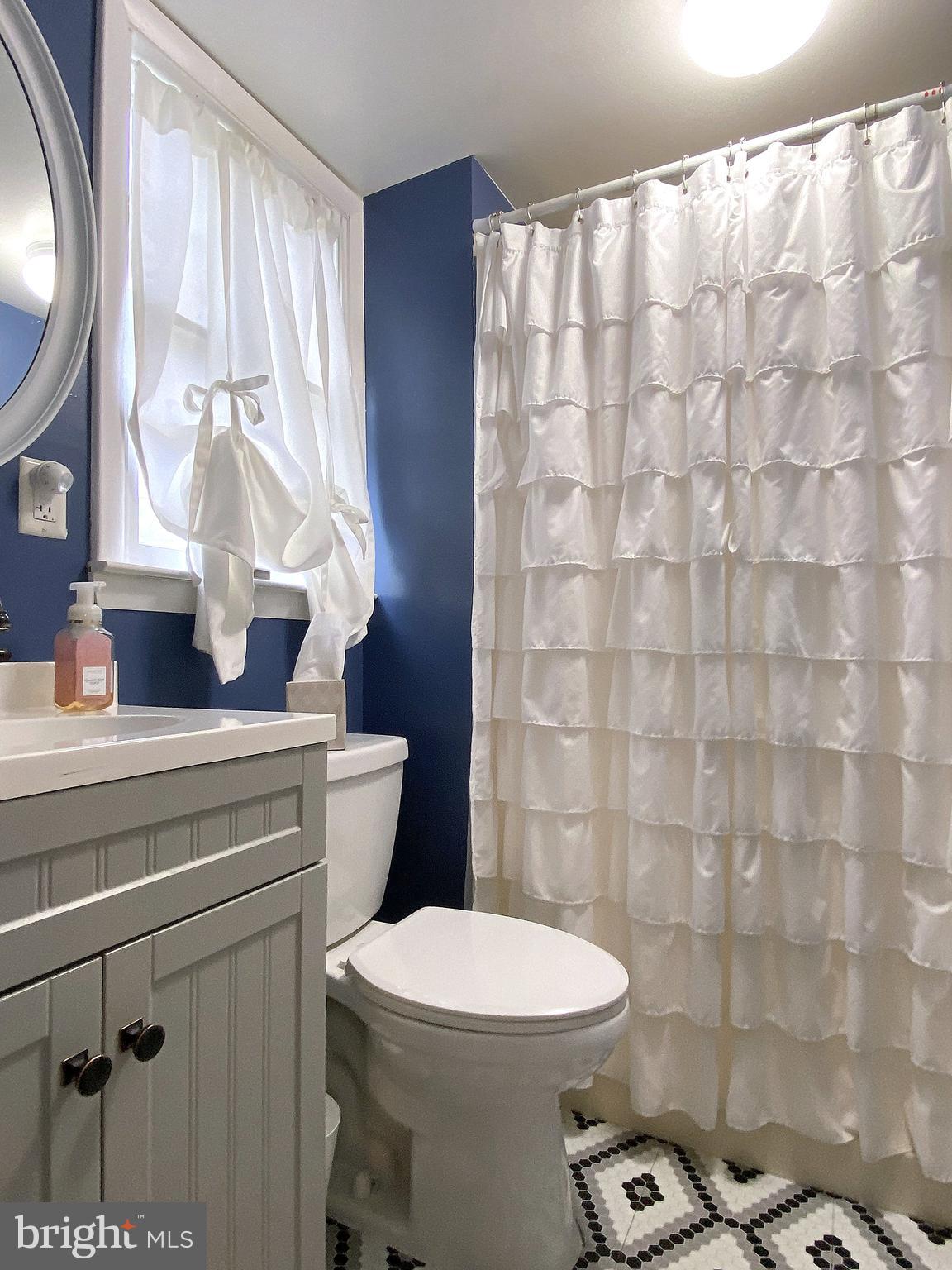 LODGE FOREST MANOR - Residential