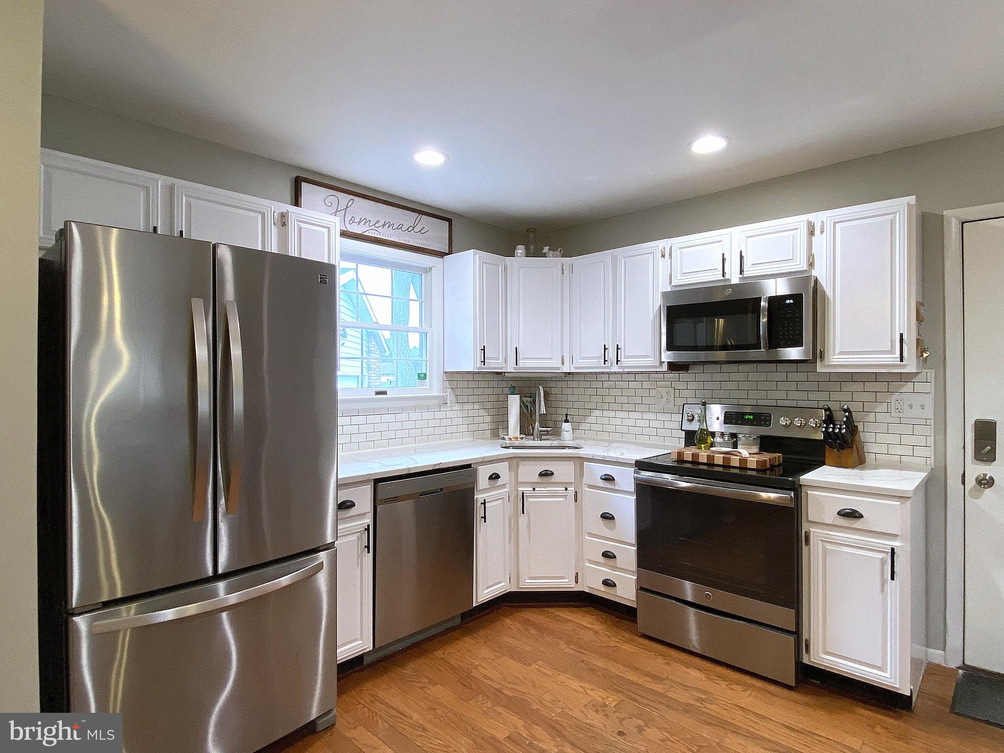 LODGE FOREST MANOR - Residential