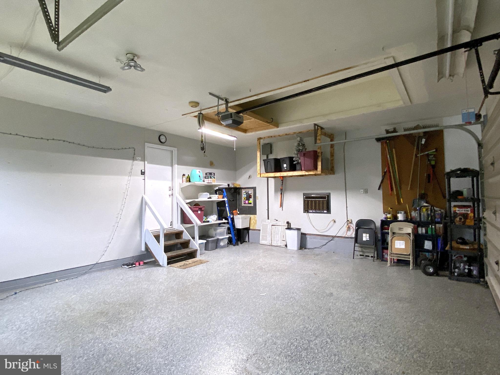 LODGE FOREST MANOR - Residential