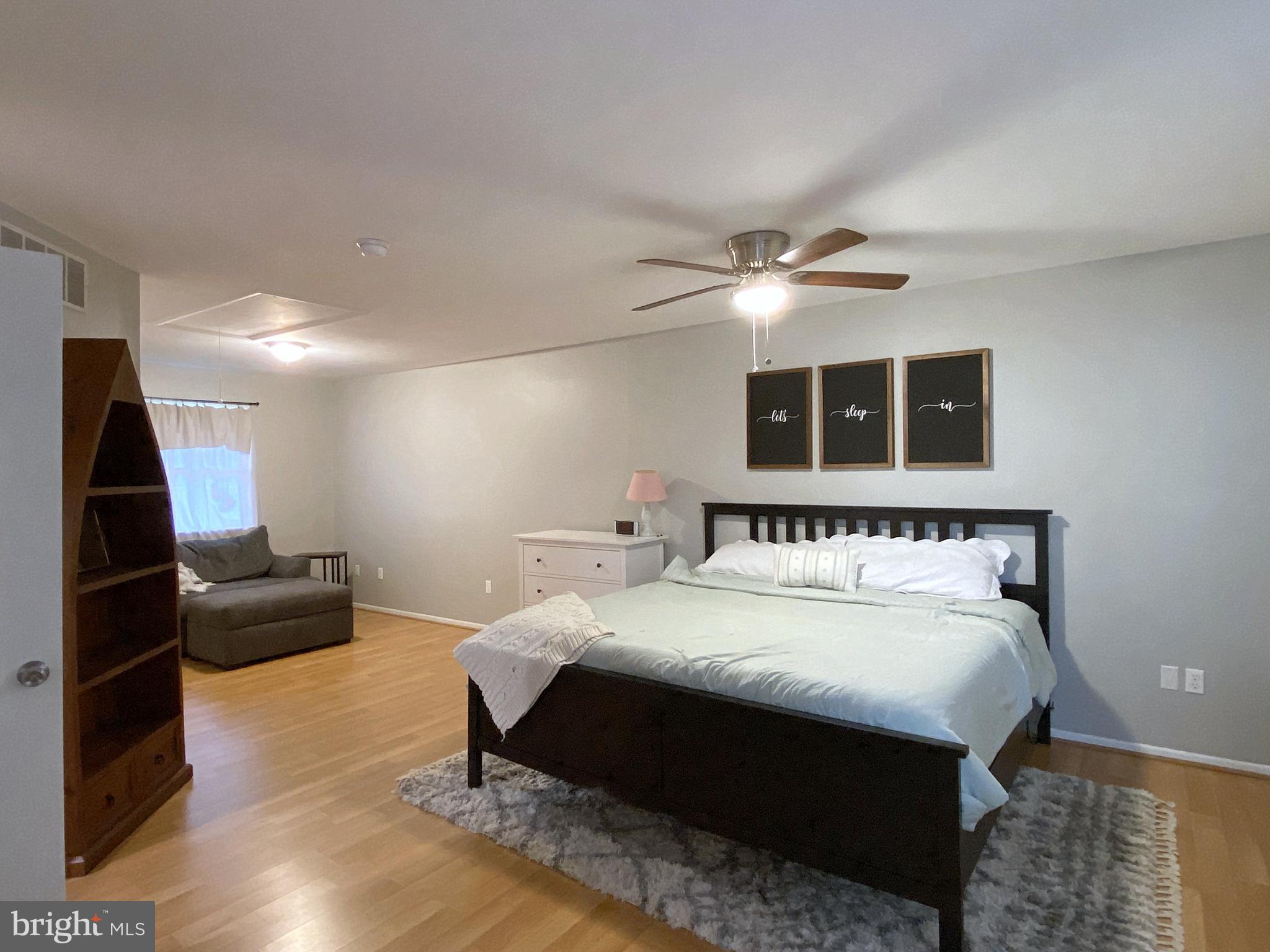 LODGE FOREST MANOR - Residential