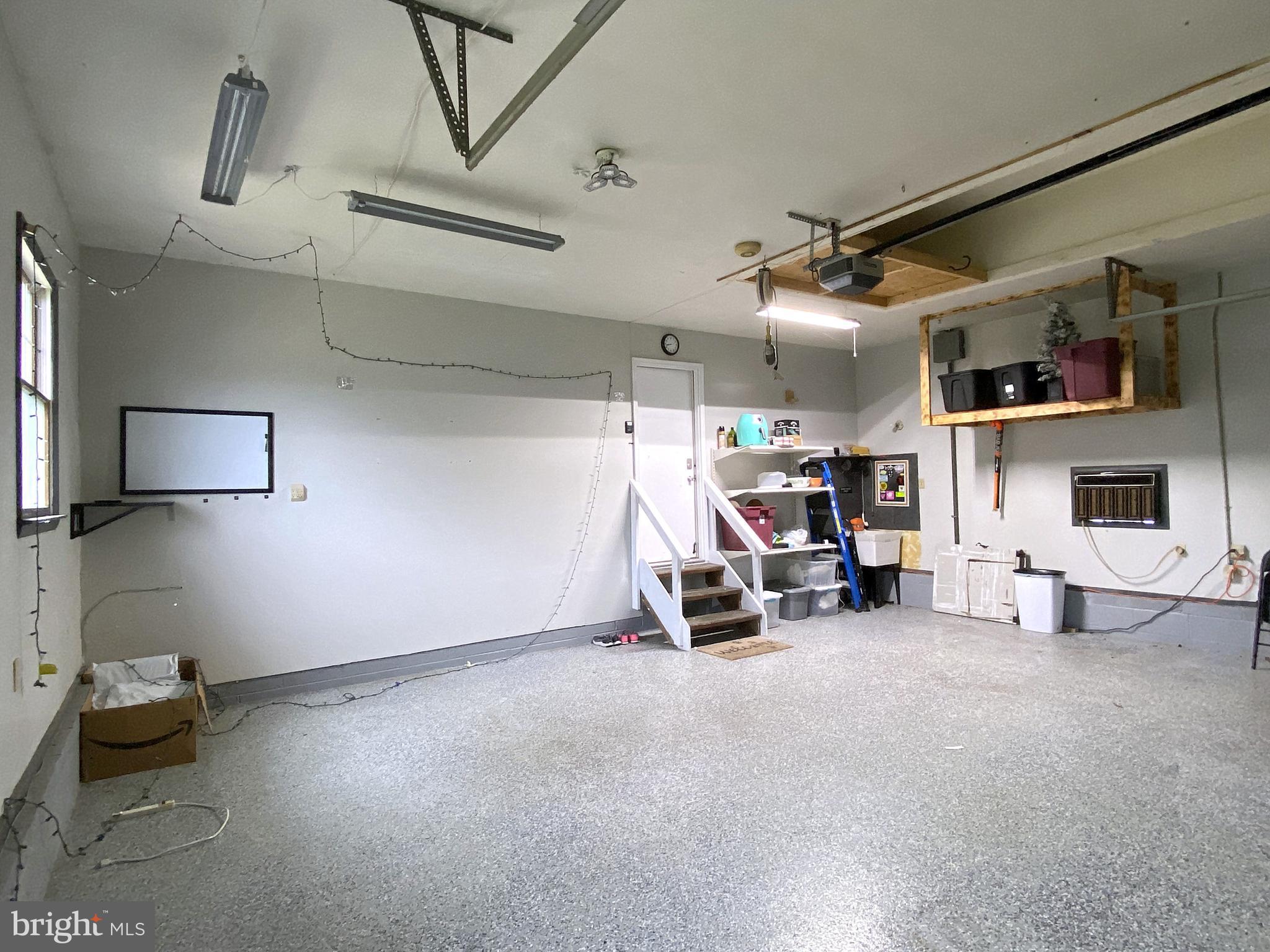 LODGE FOREST MANOR - Residential