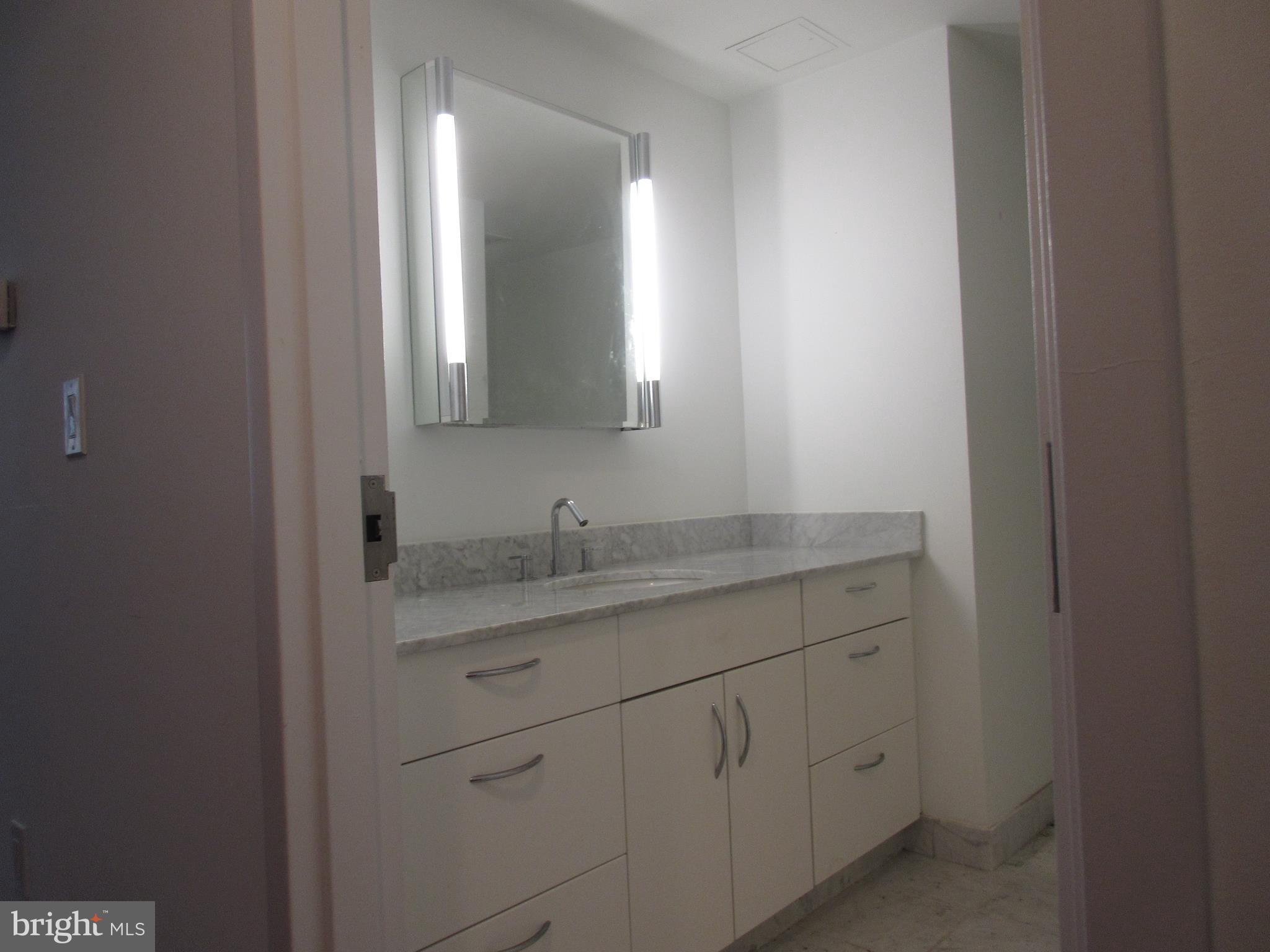 RITTENHOUSE SQUARE - Residential Lease