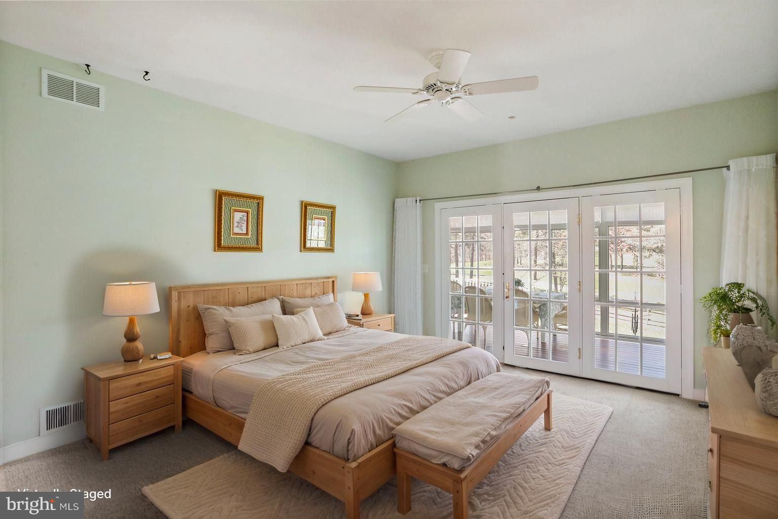 THE WOODS - Residential