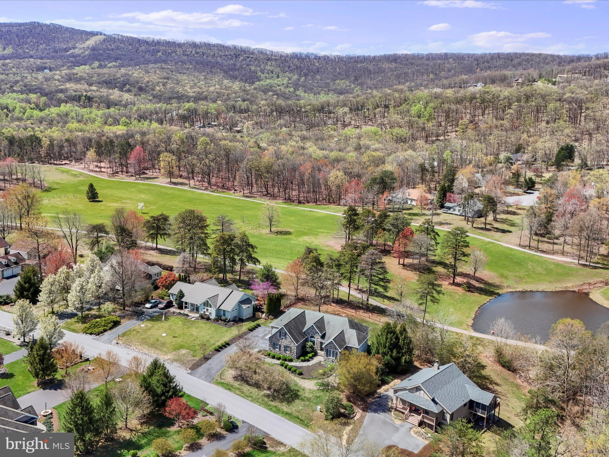 THE WOODS - Residential