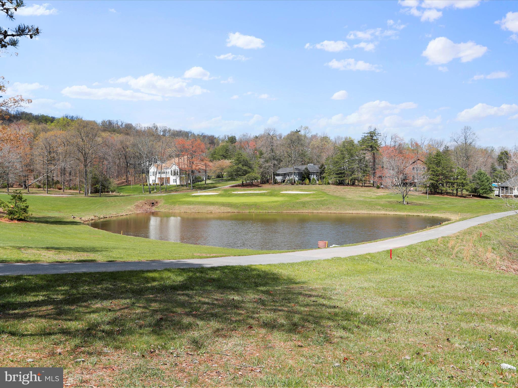 THE WOODS - Residential