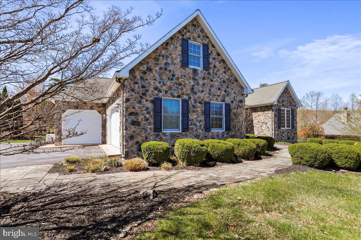 THE WOODS - Residential