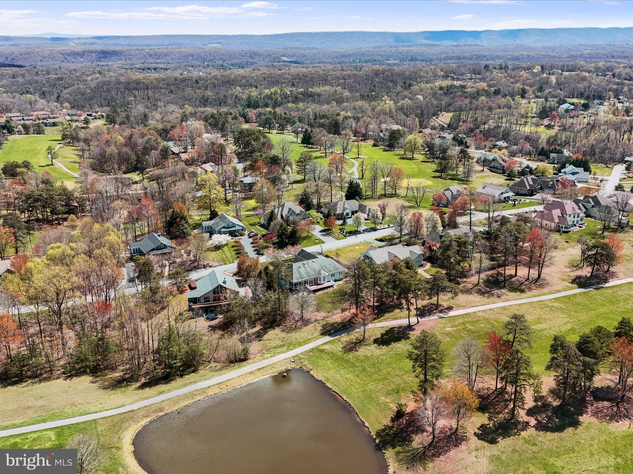 THE WOODS - Residential