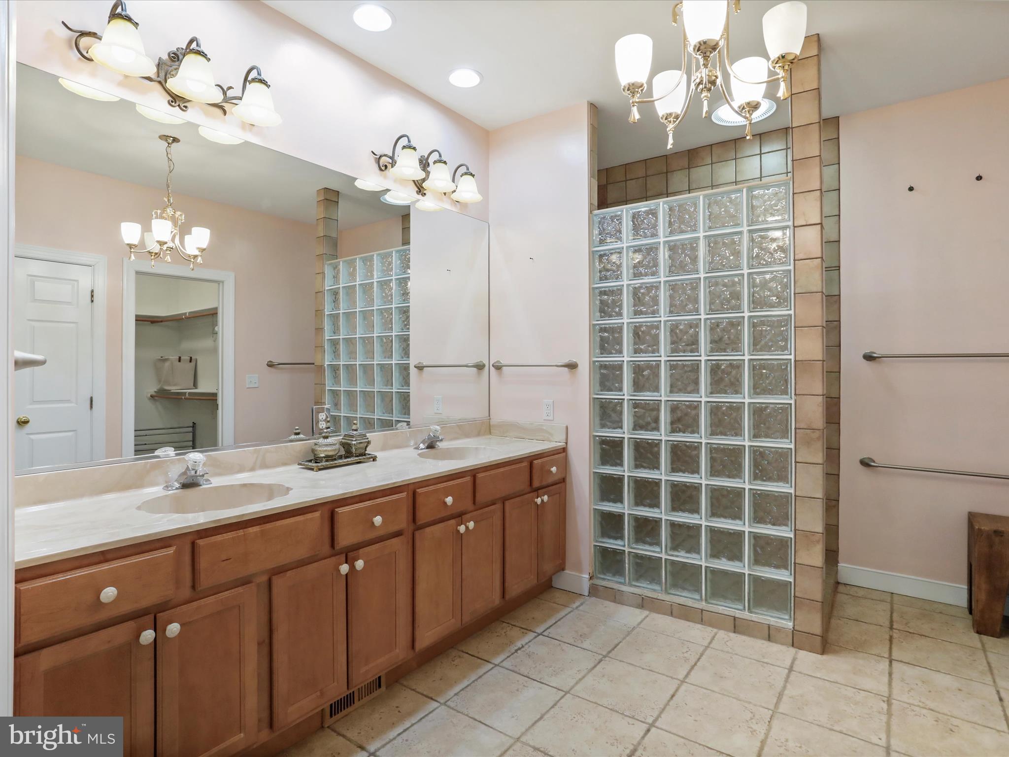 THE WOODS - Residential