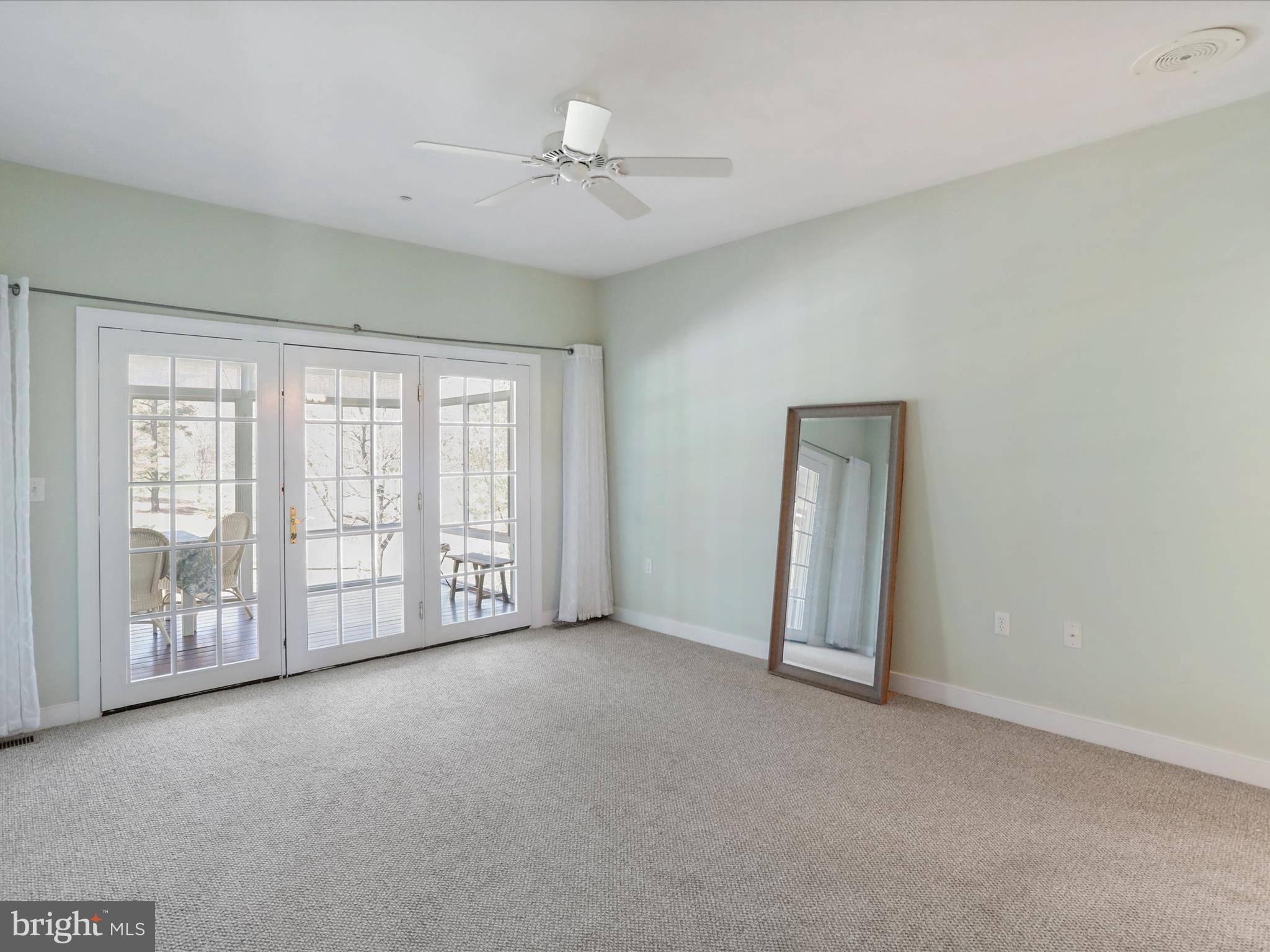 THE WOODS - Residential