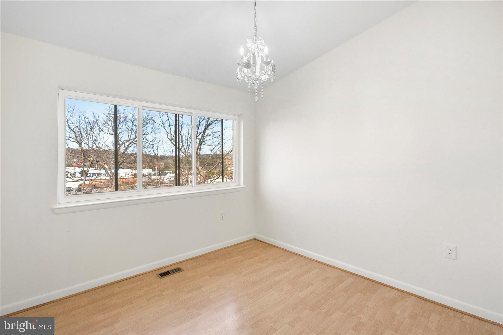 LODGE AT MCDONGH - Residential