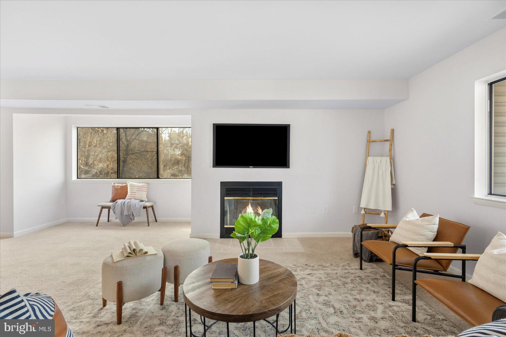 LODGE AT MCDONGH - Residential