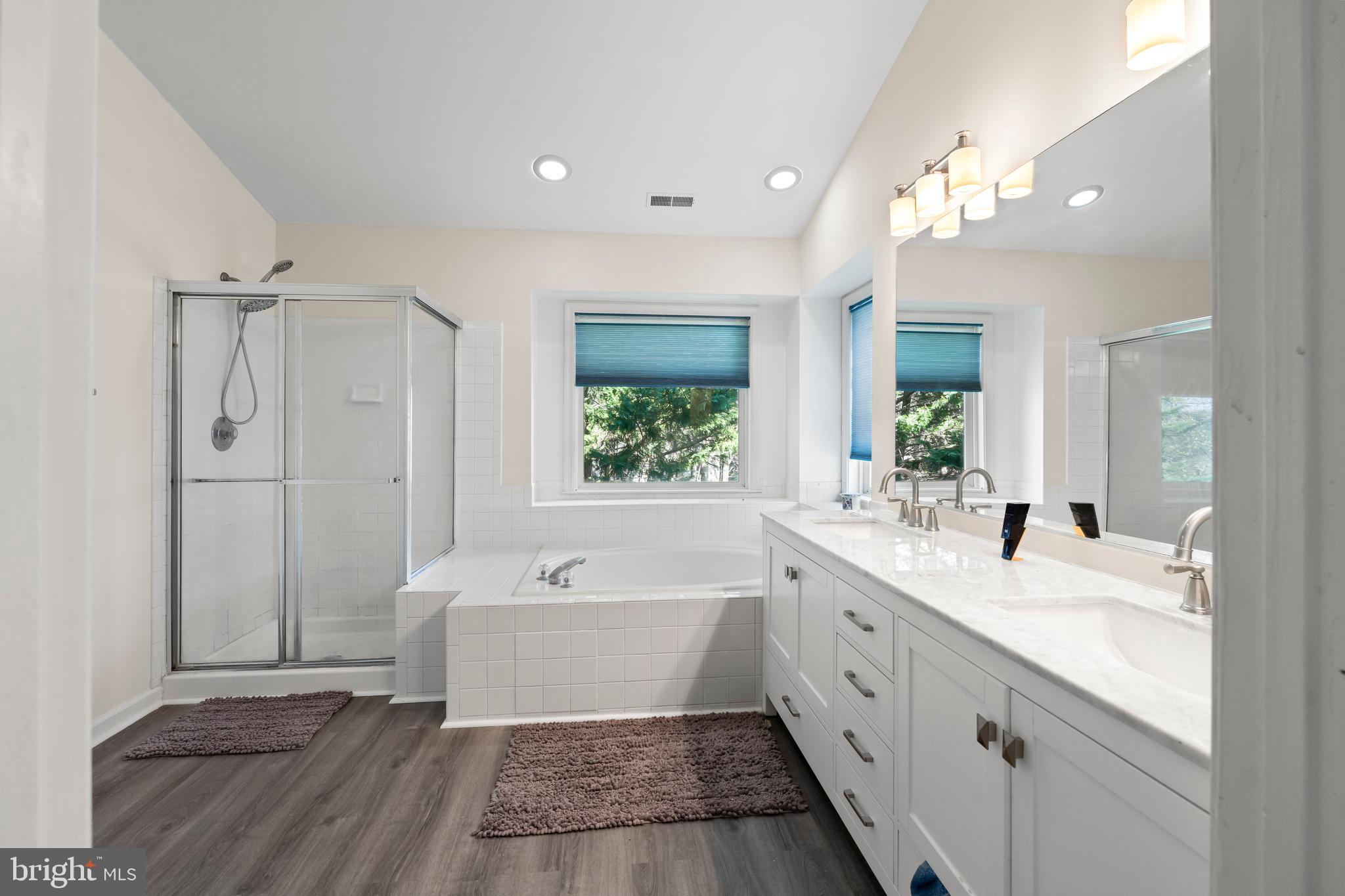 NORTHRIDGE - Residential