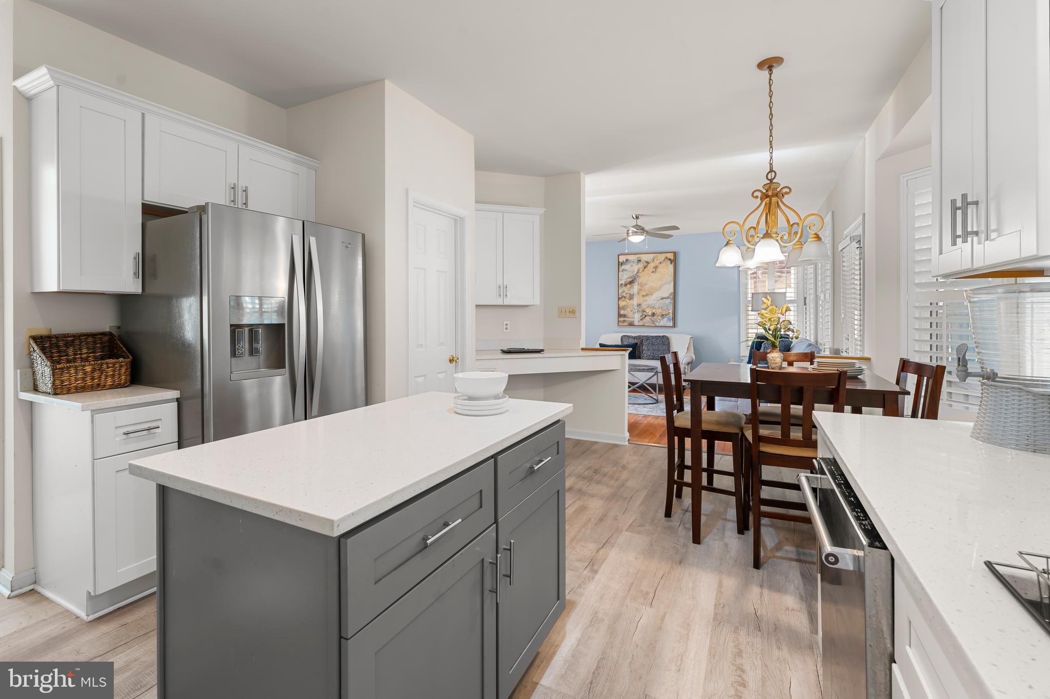 NORTHRIDGE - Residential