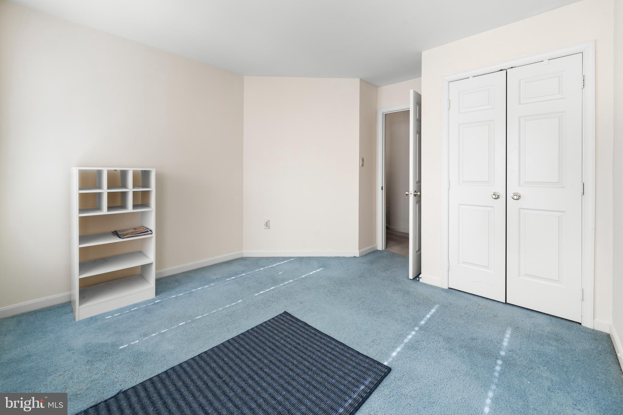 NORTHRIDGE - Residential