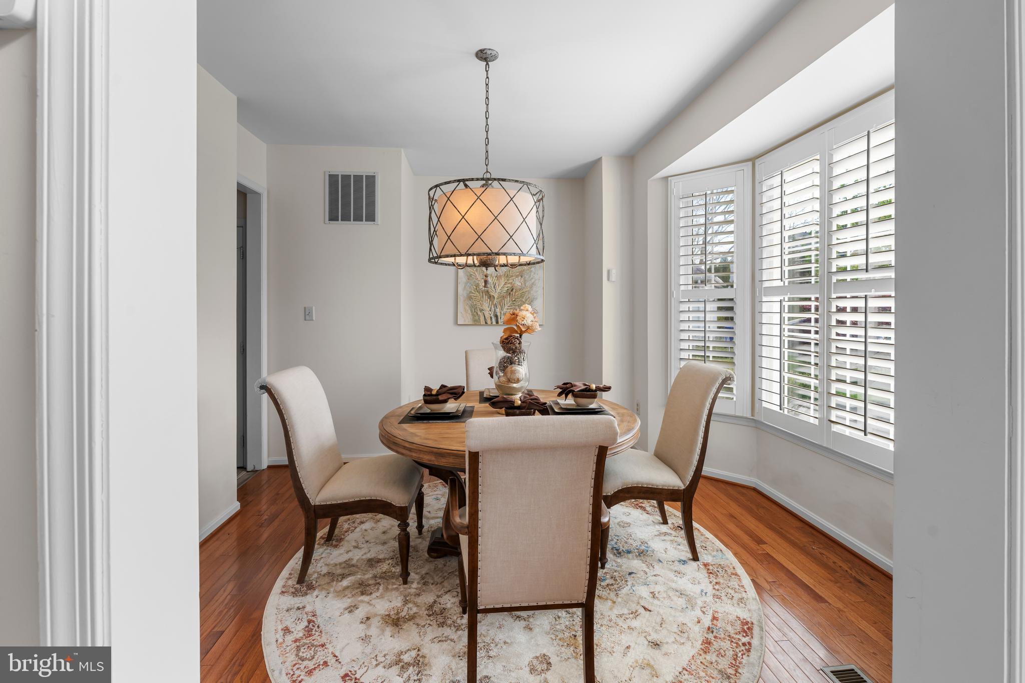 NORTHRIDGE - Residential