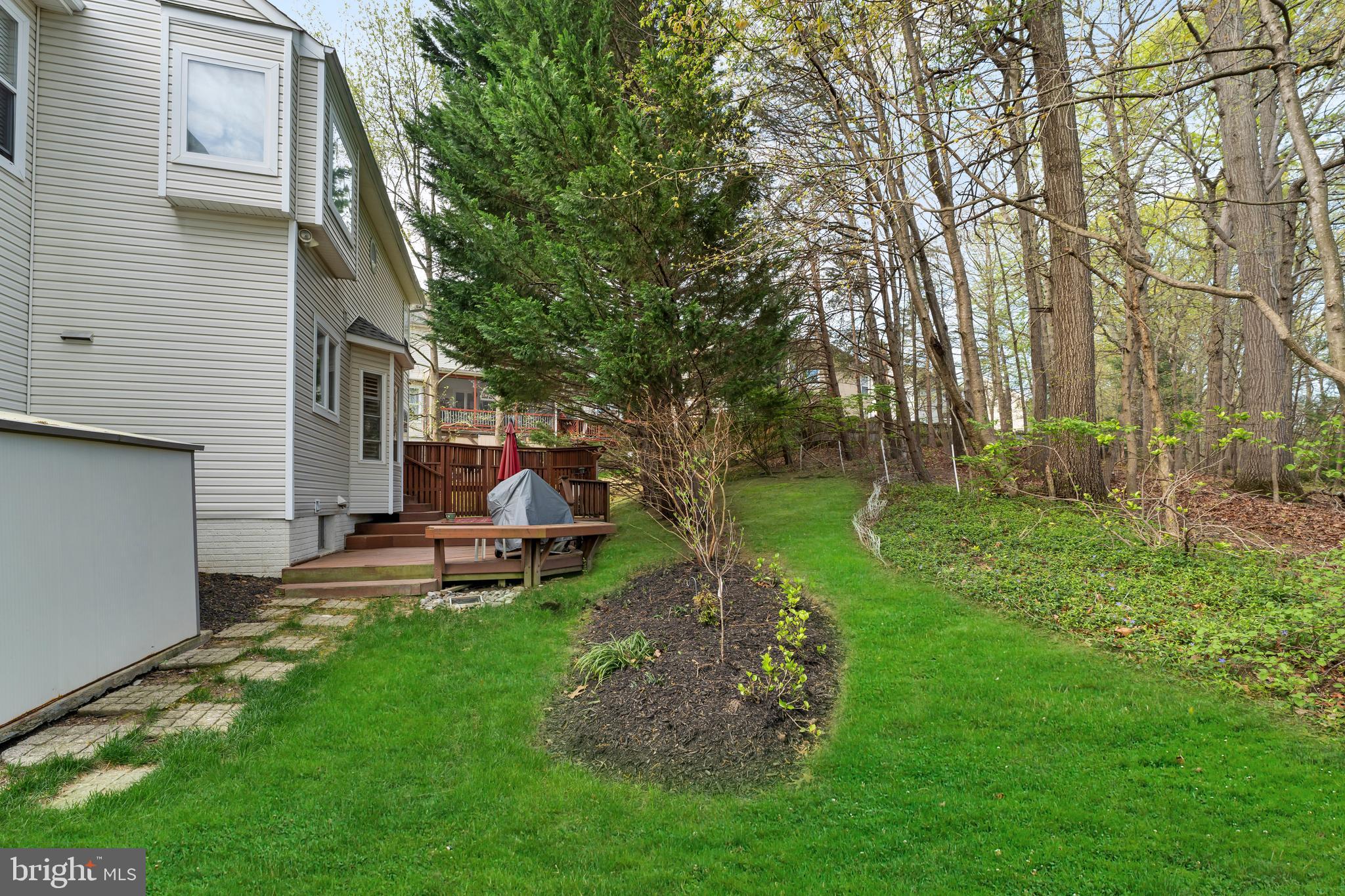 NORTHRIDGE - Residential