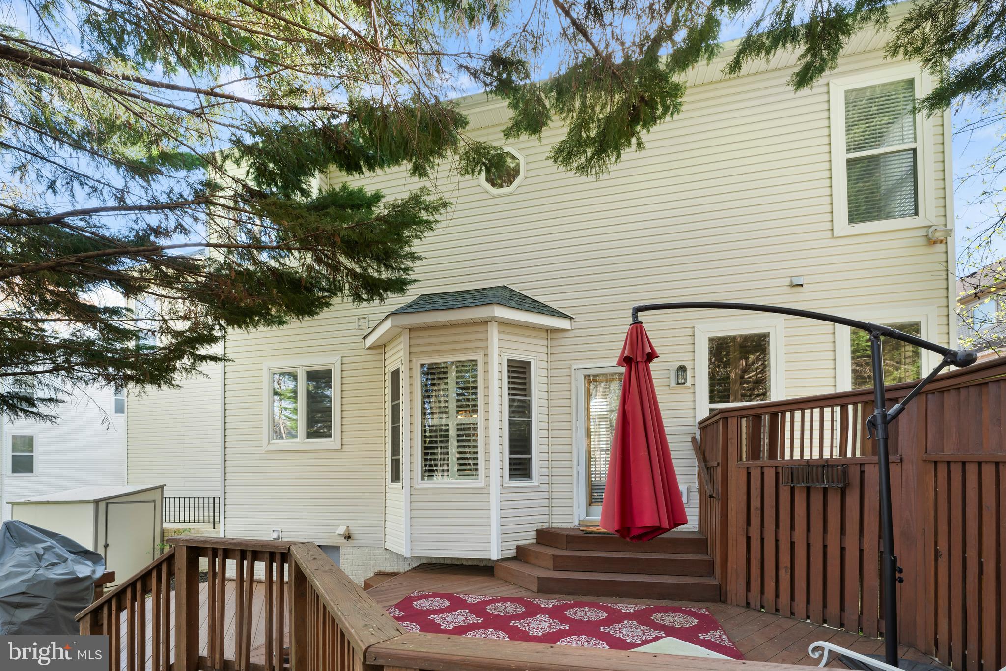 NORTHRIDGE - Residential