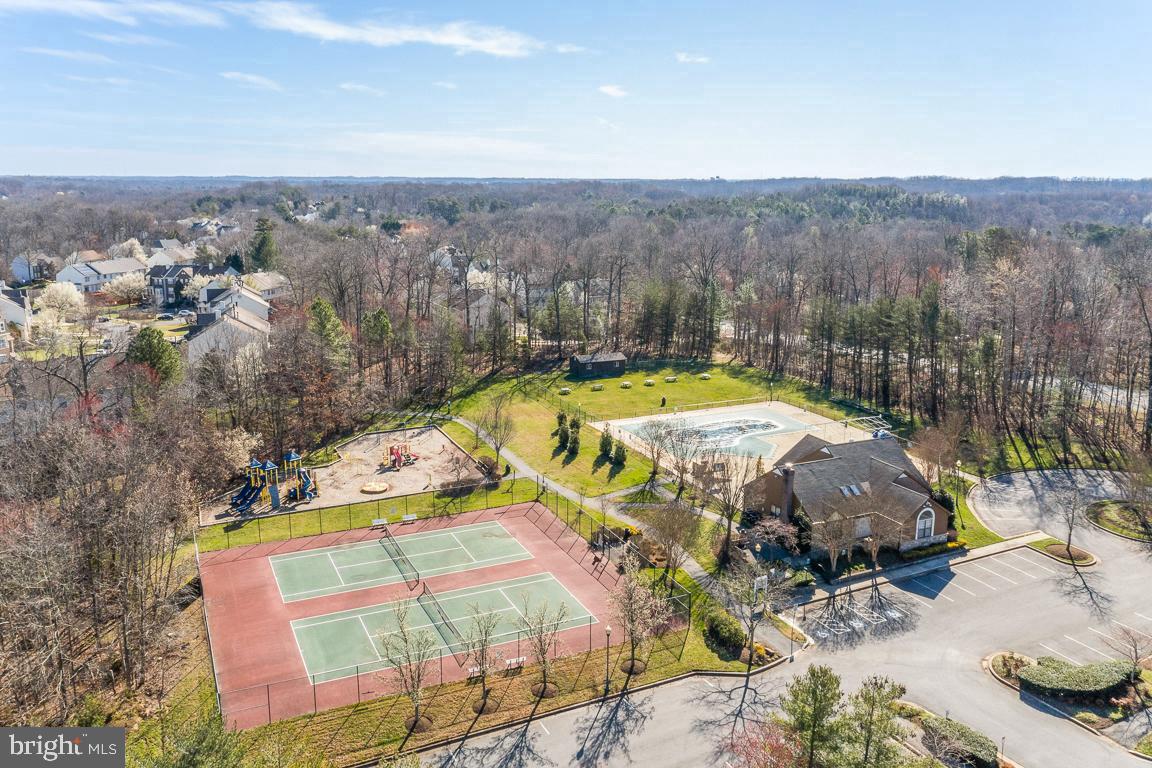 NORTHRIDGE - Residential