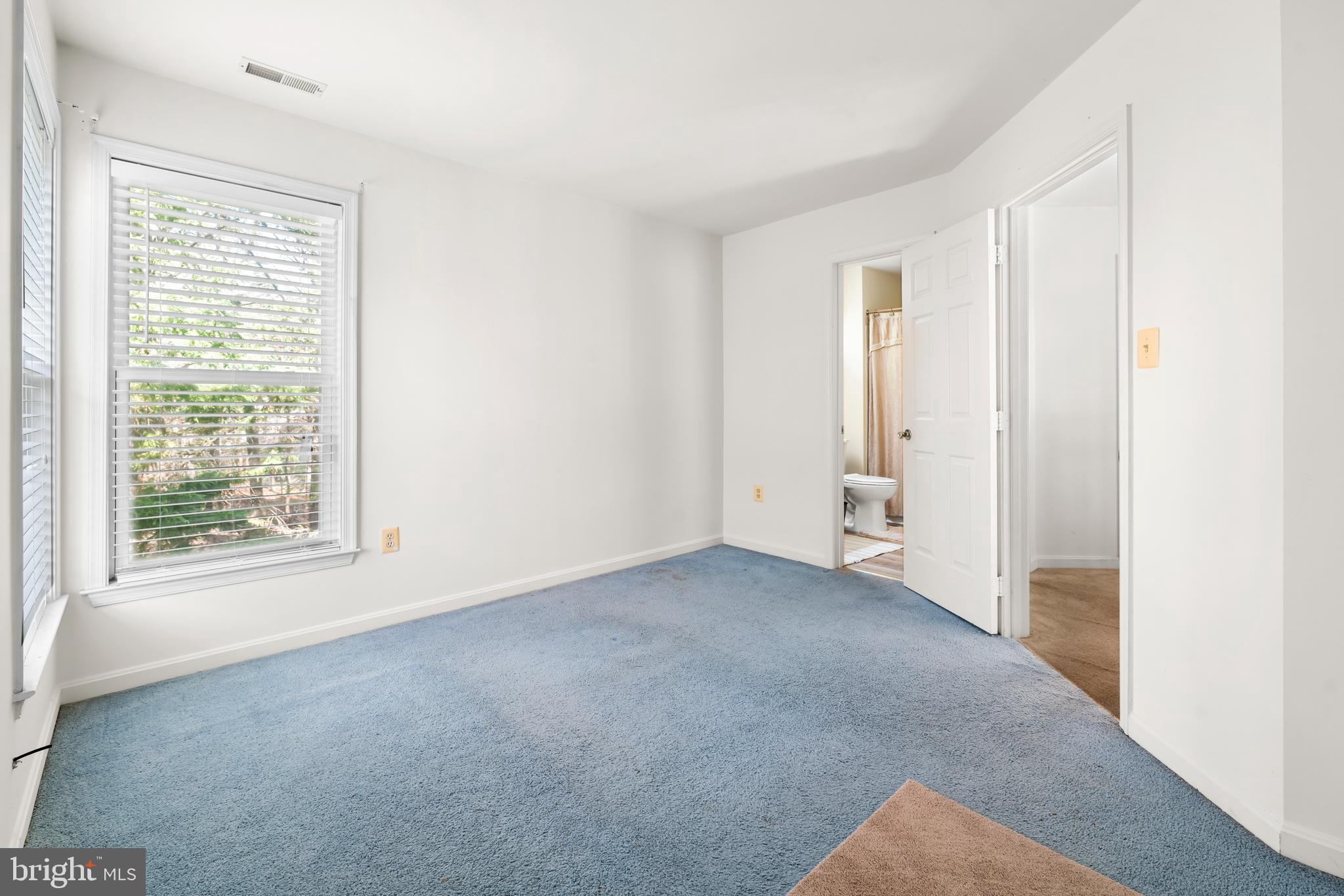 NORTHRIDGE - Residential