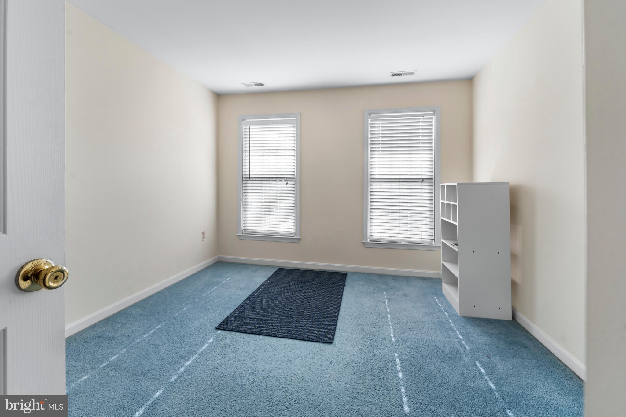 NORTHRIDGE - Residential