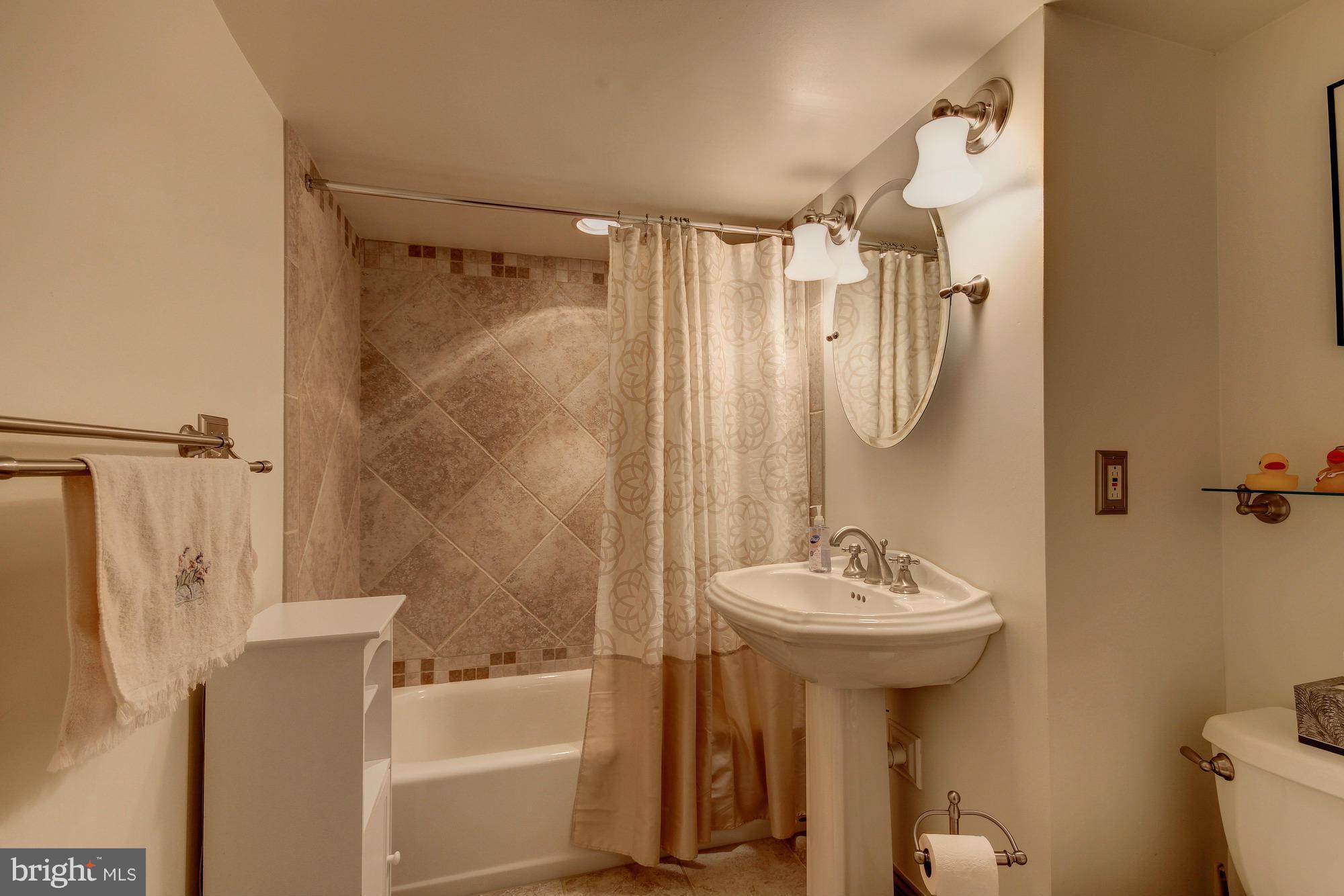 STONELEIGH - Residential