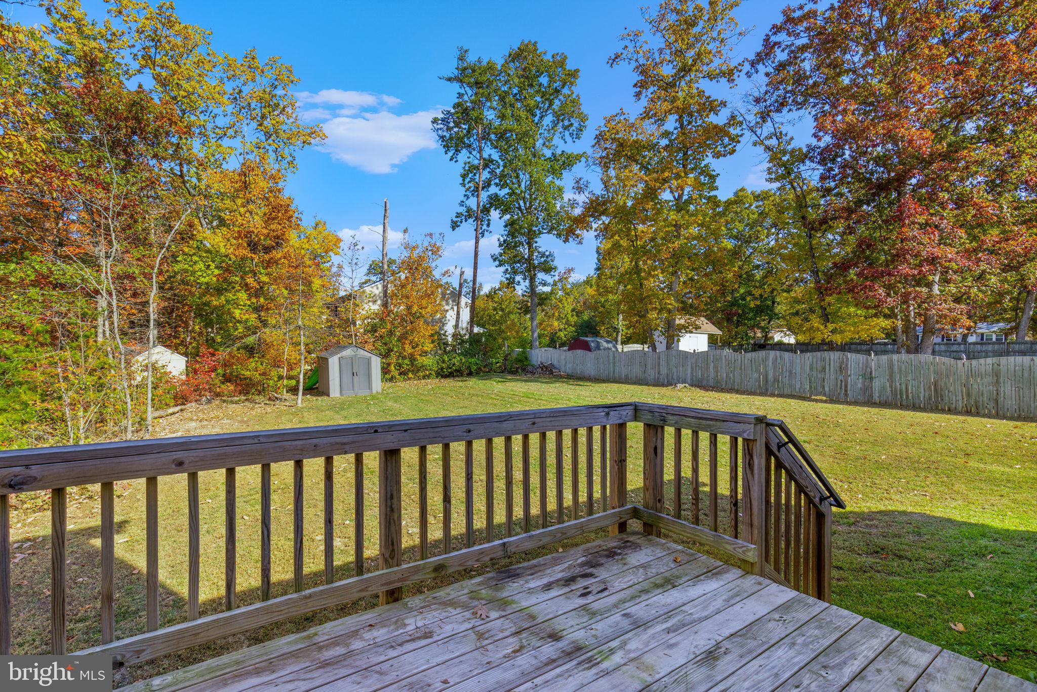 LAKE WILDERNESS - Residential