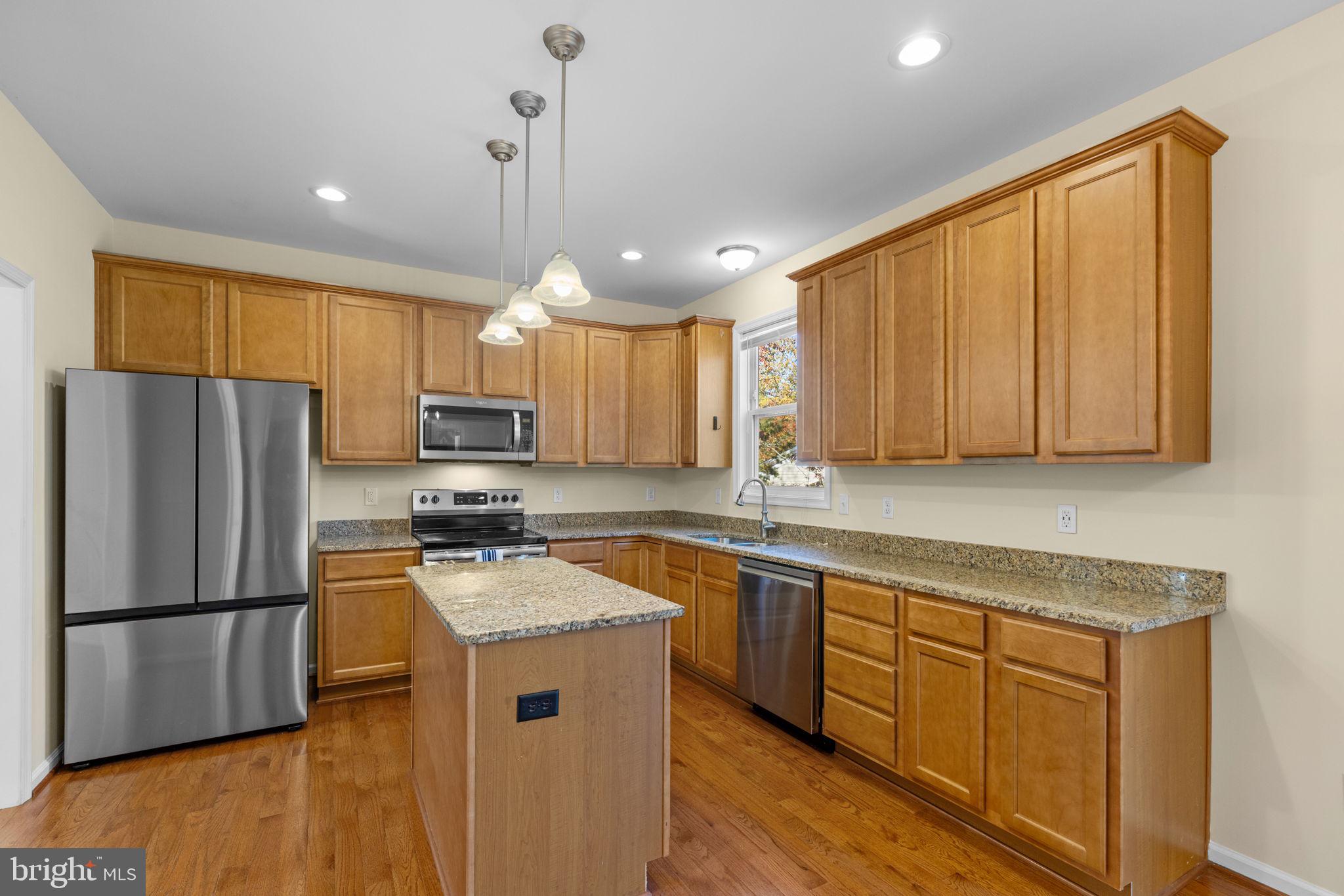 LAKE WILDERNESS - Residential