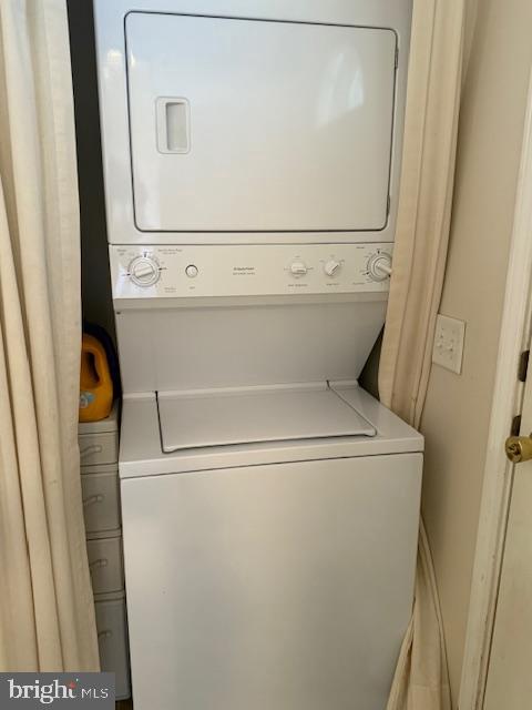 WHITE HORSE PARK III - Residential